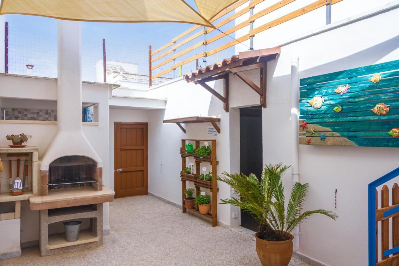 マリーナ・ディ・マンカヴェルサ Casa Mamma Rita - Family Houseヴィラ エクステリア 写真