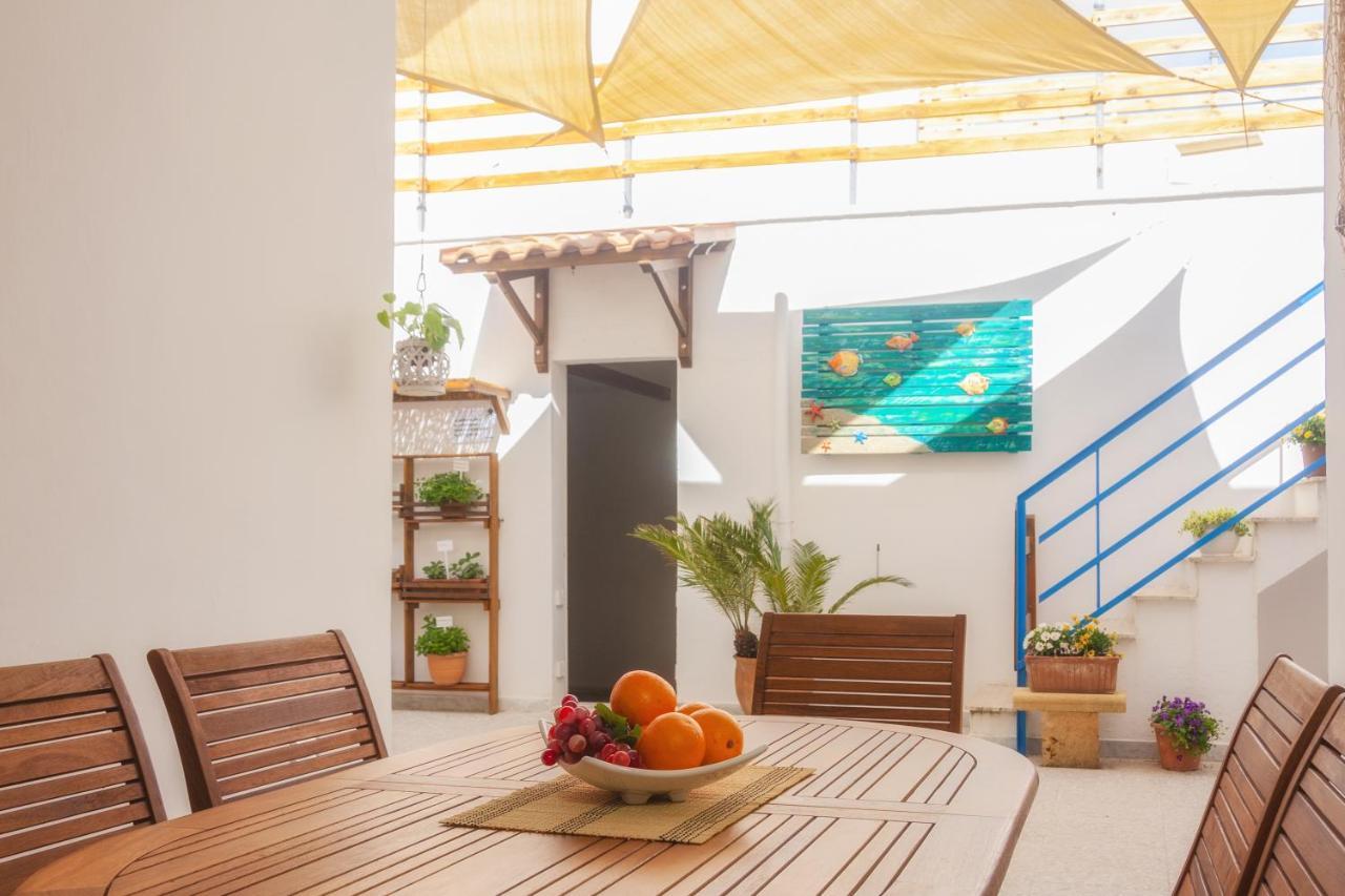 マリーナ・ディ・マンカヴェルサ Casa Mamma Rita - Family Houseヴィラ エクステリア 写真