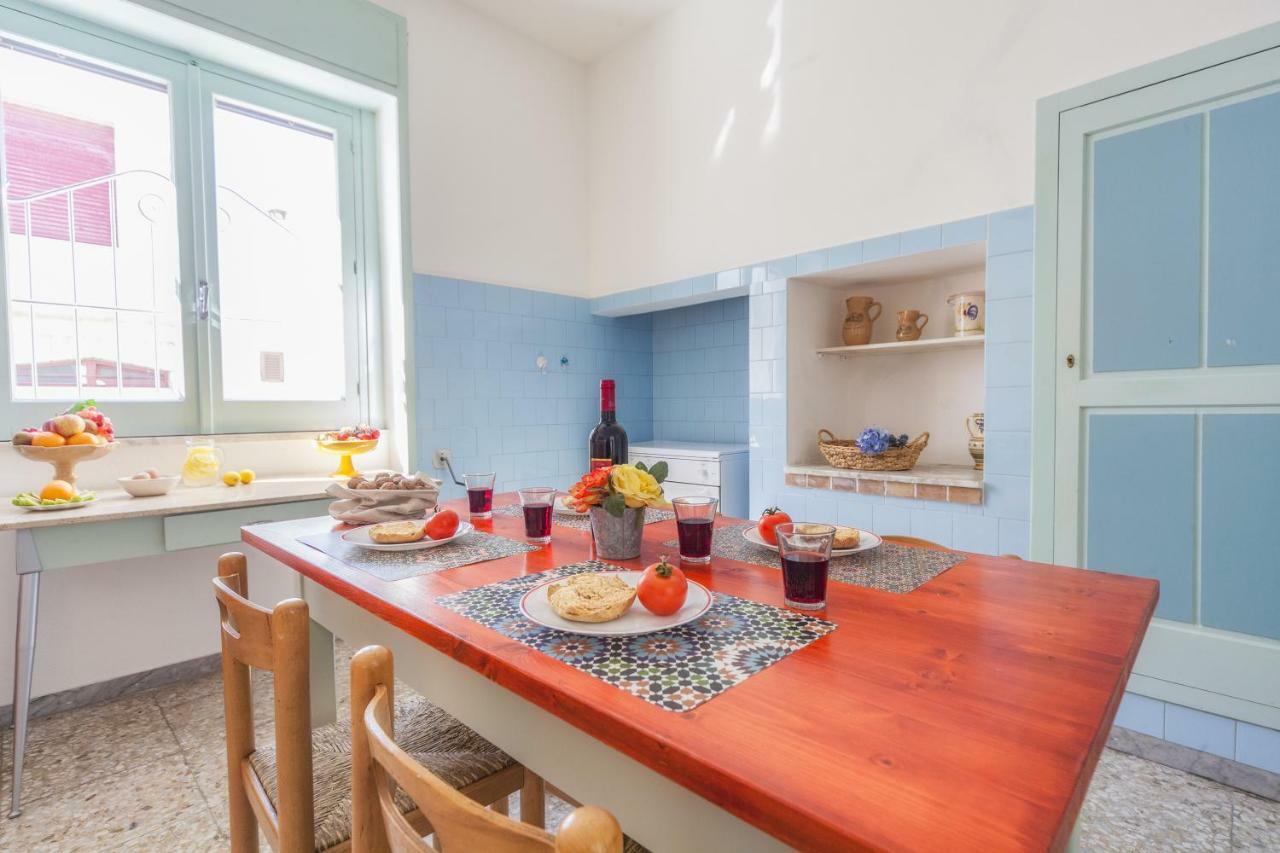 マリーナ・ディ・マンカヴェルサ Casa Mamma Rita - Family Houseヴィラ エクステリア 写真