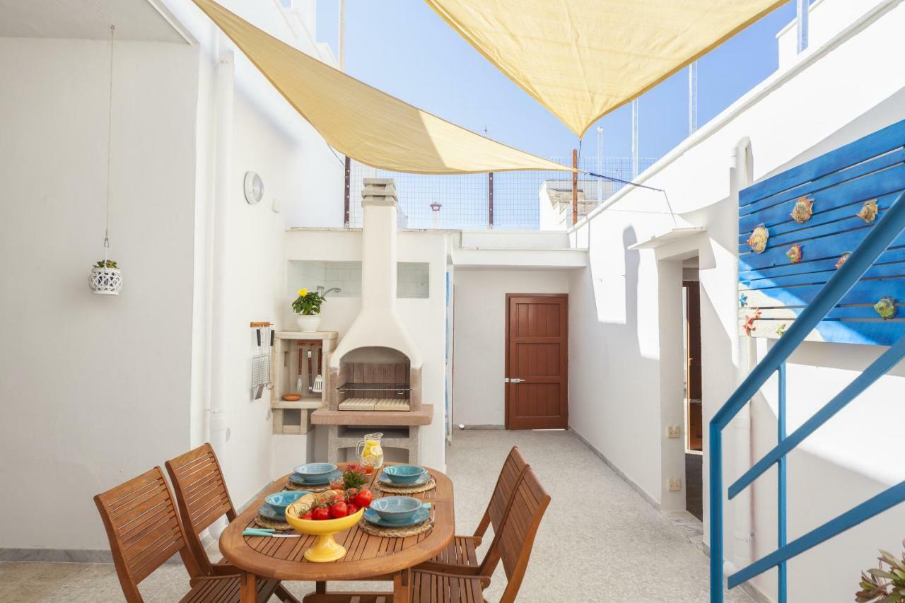 マリーナ・ディ・マンカヴェルサ Casa Mamma Rita - Family Houseヴィラ エクステリア 写真